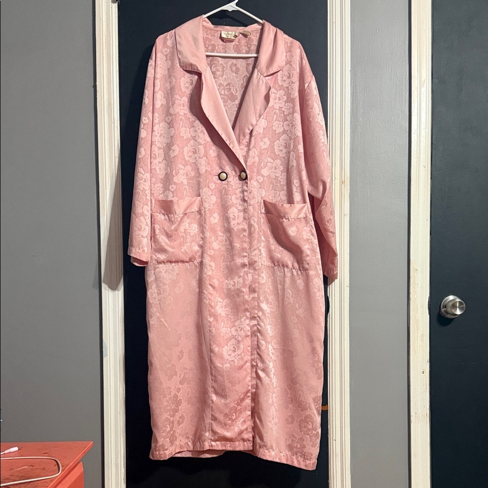 Victoria’s Secret 90s Vintage Gold Label Paisley Embossed Robe Size: L